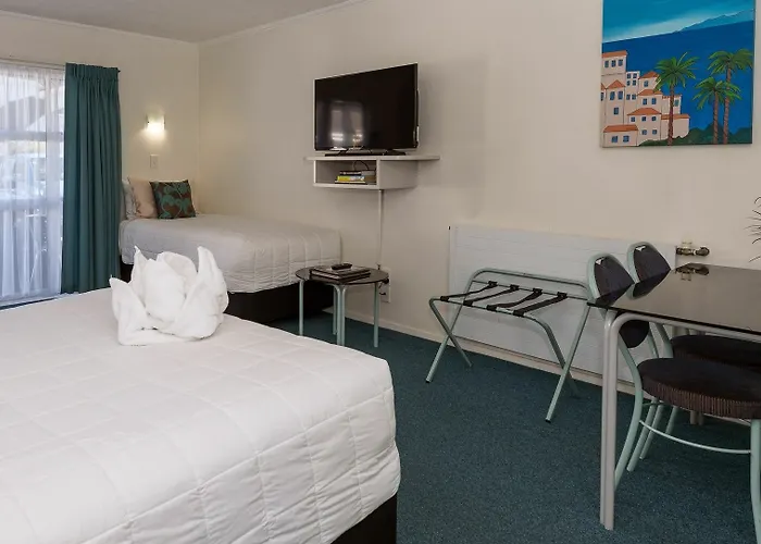 Palm Court Motor Motel