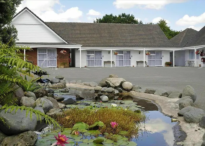 Palm Court Motor Motel