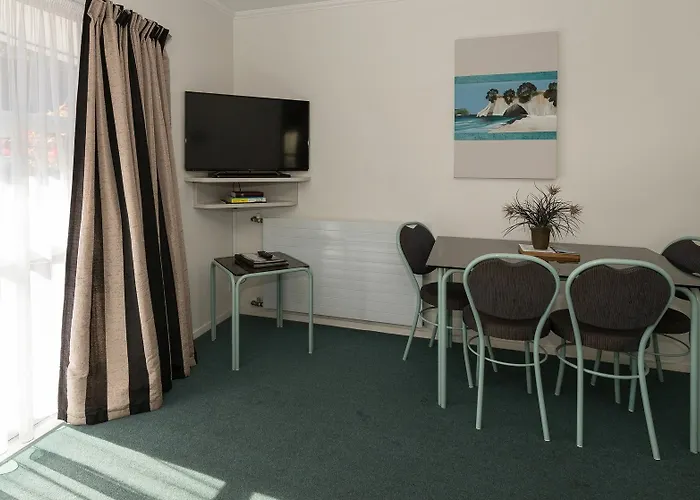 Motel Palm Court Motor 4*